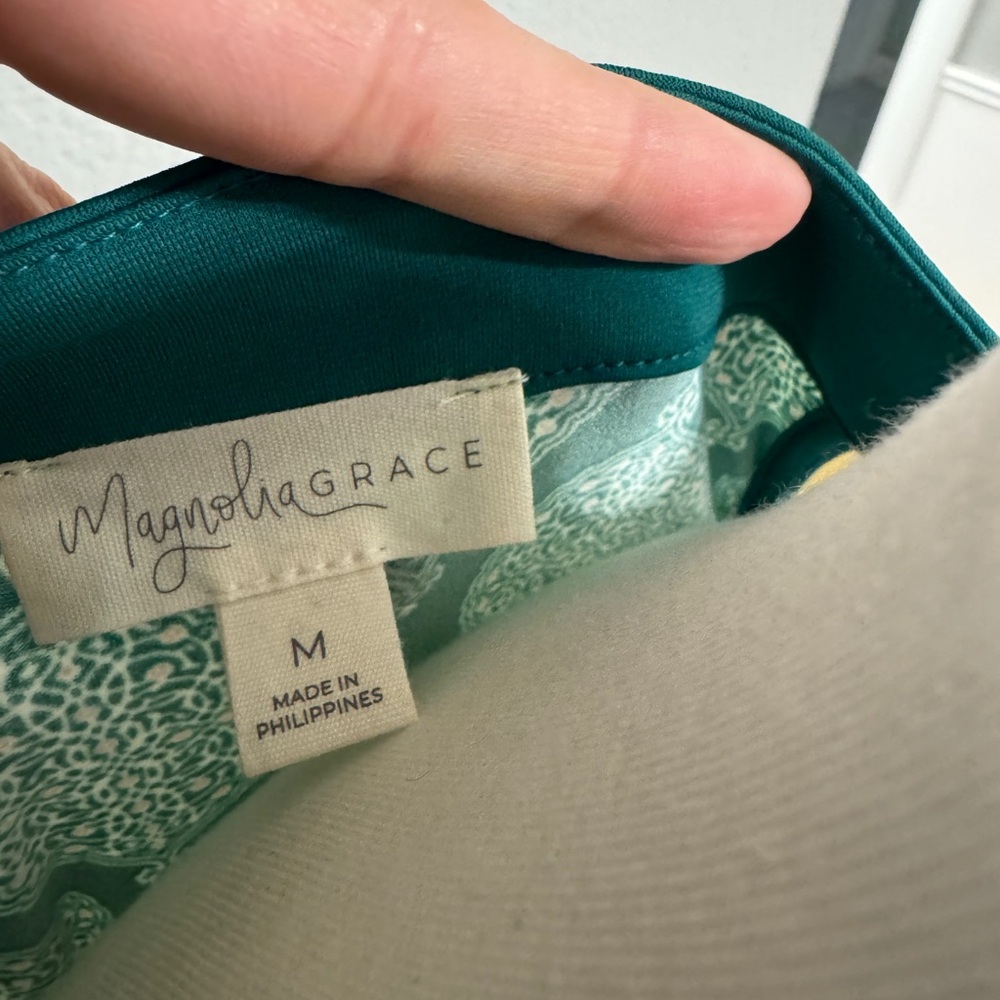 Magnolia Grace Embroidered Trim Knit Shift Dress Size M - Picture 4 of 7